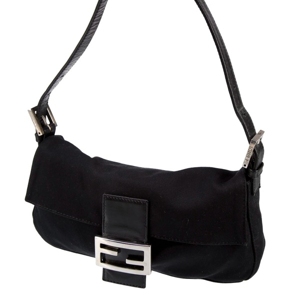 Authentic Fendi Vintage Neoprene Baguette in black with silver hardware - Picture 3 of 7